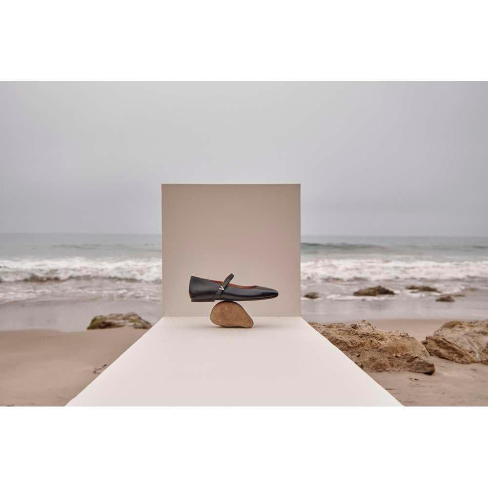 Vionic Alameda Flats