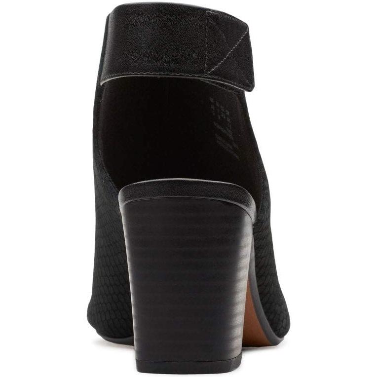 Clarks Deva Bell Sandals