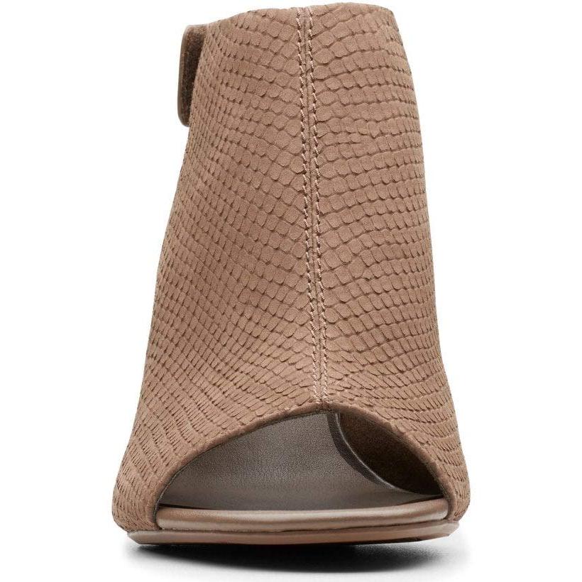 Clarks Deva Bell Sandals