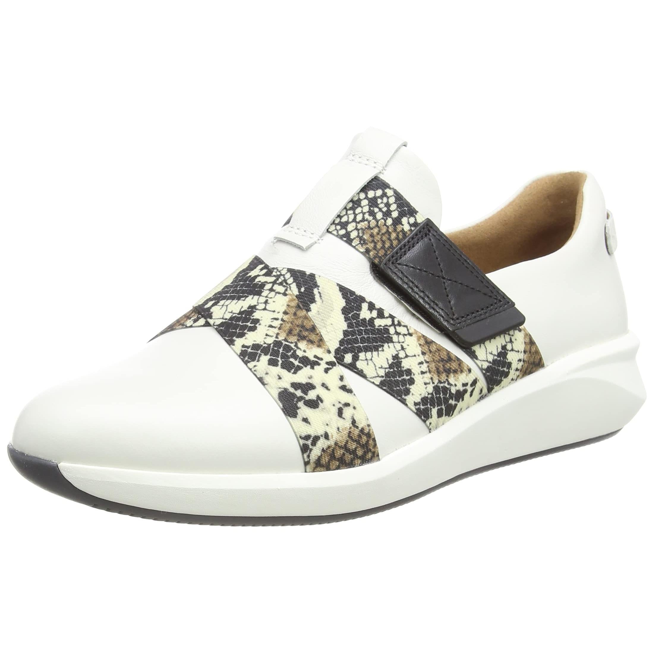 Clarks Un Rio Strap Trainers