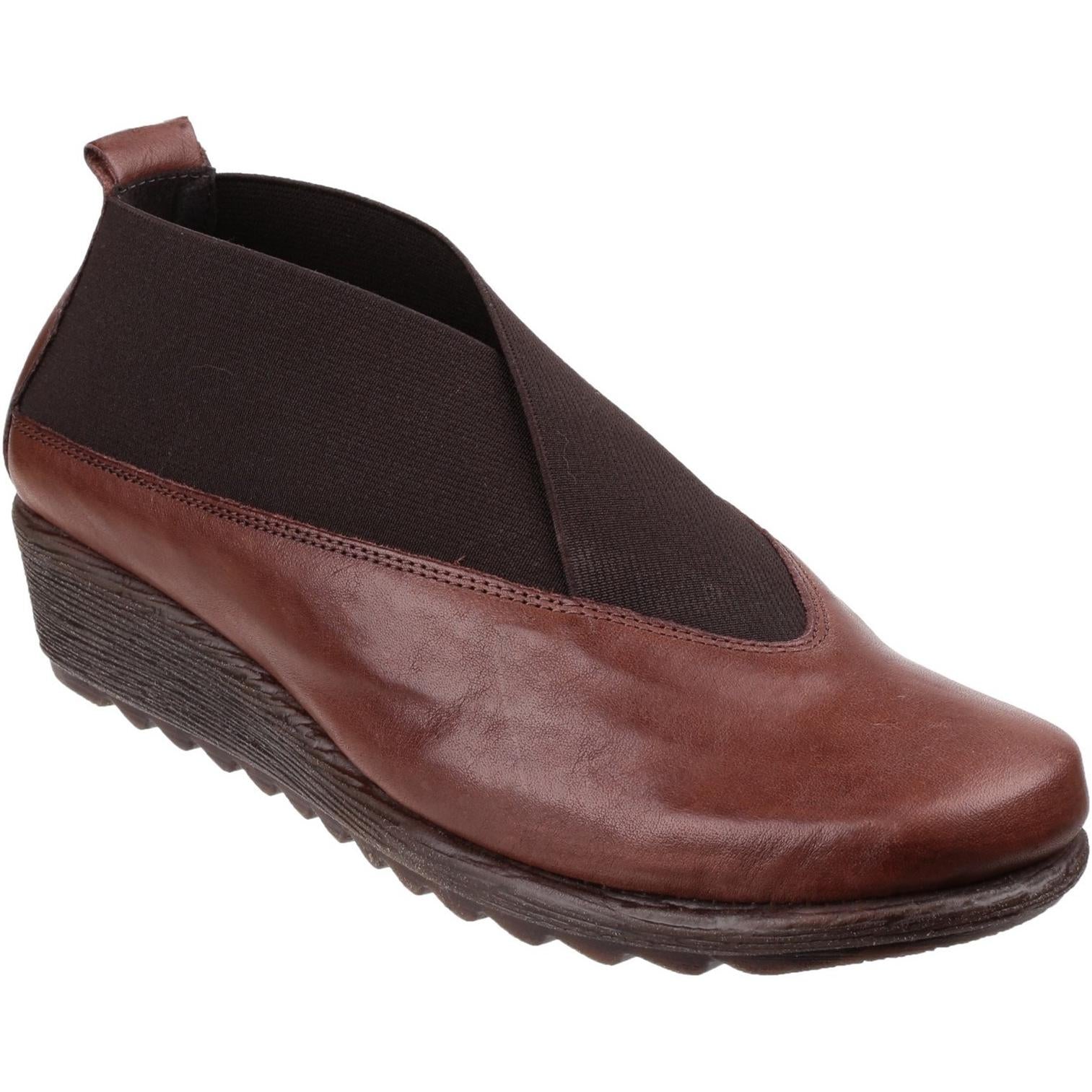 The Flexx Stretch Run Leather Flats
