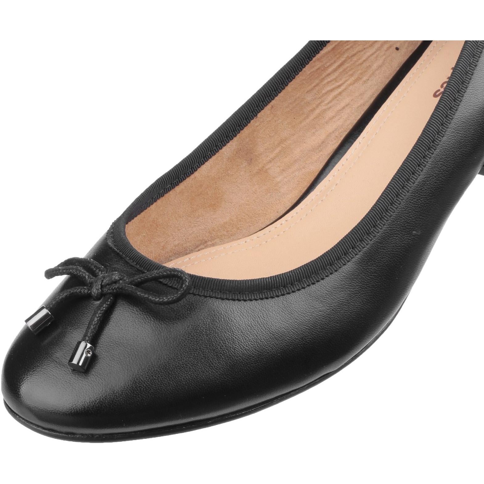 Hush Puppies Nikita Discovery Slip on Court Shoe