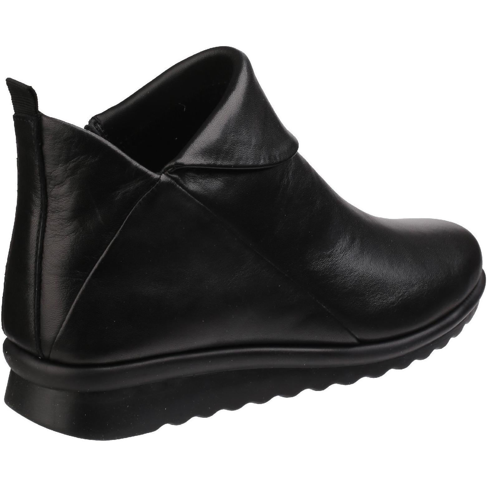 The Flexx Pan Damme Cashmere Ladies Pull on Shoe