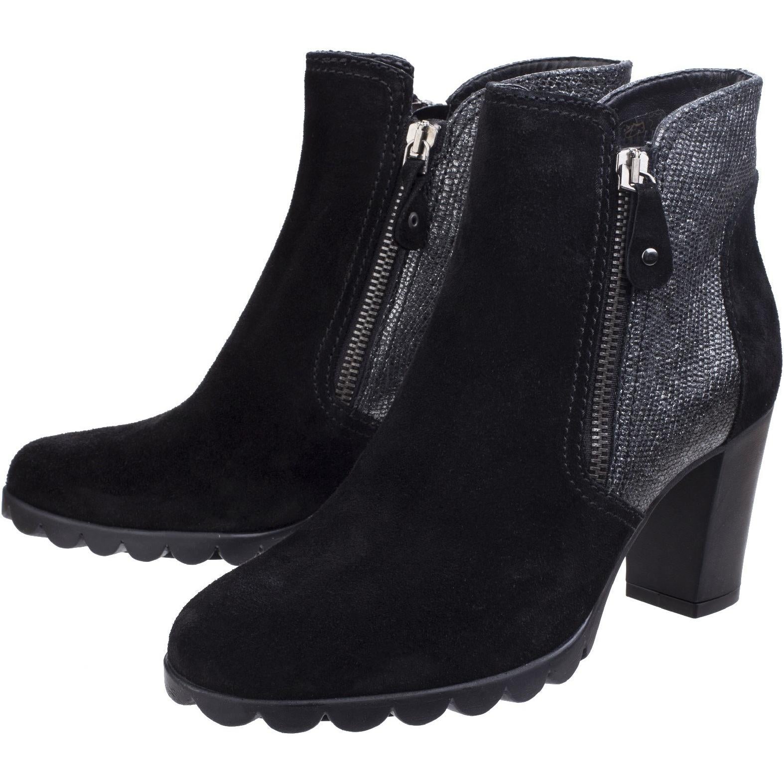 The Flexx Diply N Love Heeled Boot