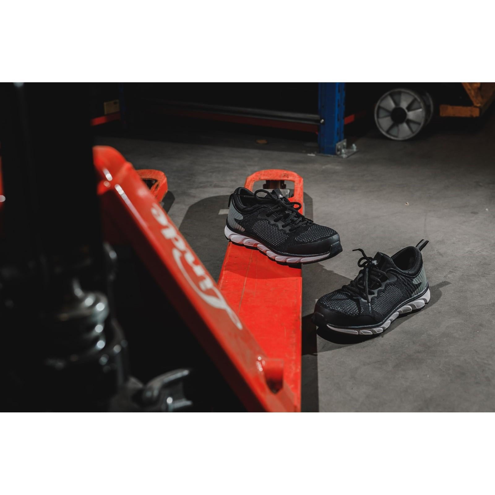 Amblers Safety 718 Safety Trainer