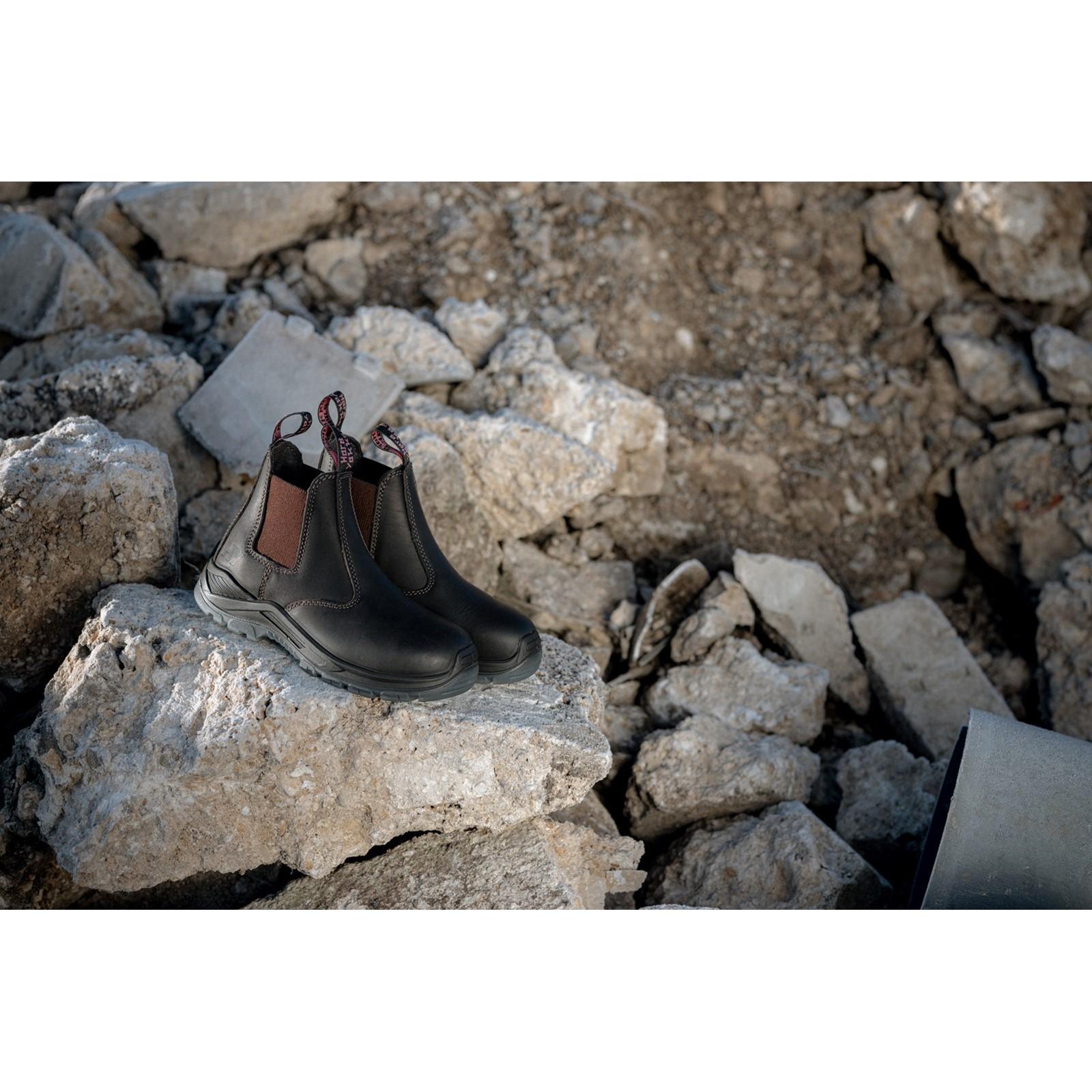 Hard Yakka Banjo Elastic Gusset Safety Boot