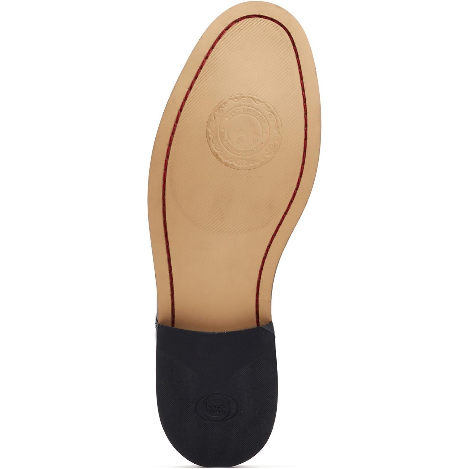 Base London Lynch Pull Up Plain Chelsea Boot