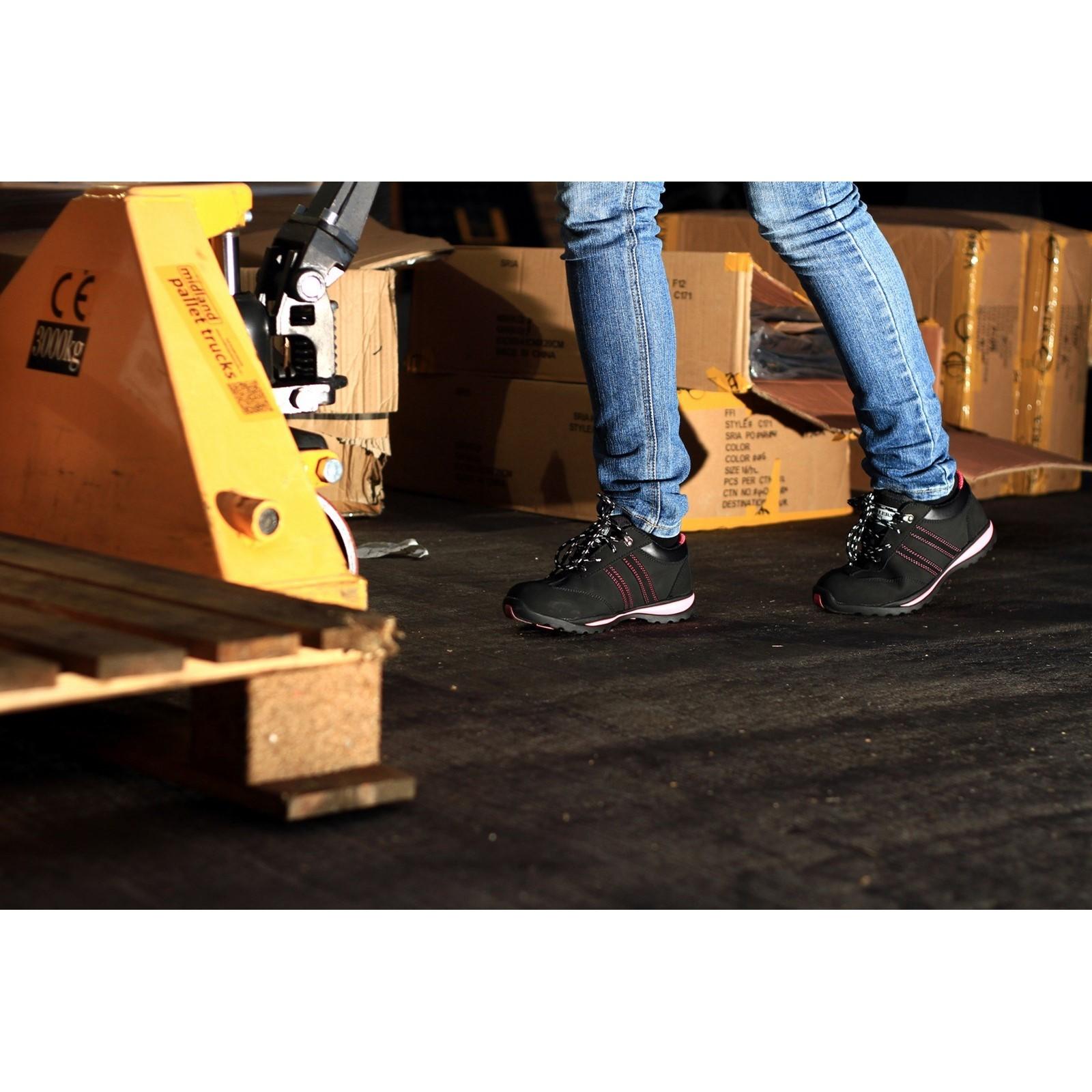 Amblers Safety FS47 Safety Trainer