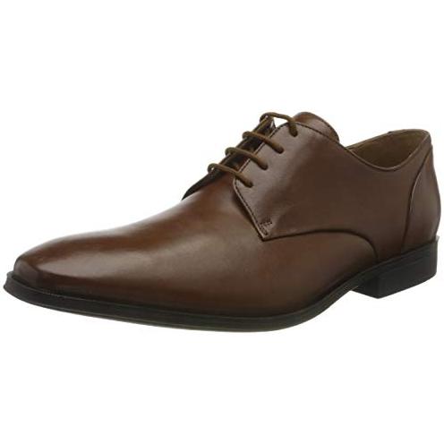 Clarks Gilman Plain Shoes