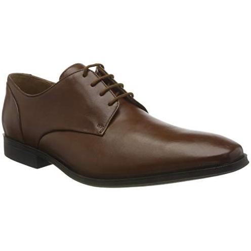 Clarks Gilman Plain Shoes