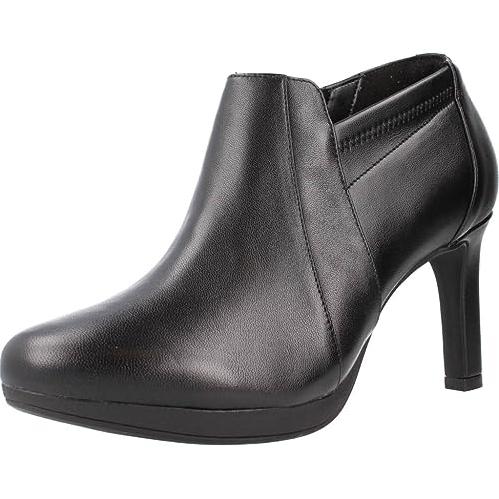 Clarks Charlten Bay Boots