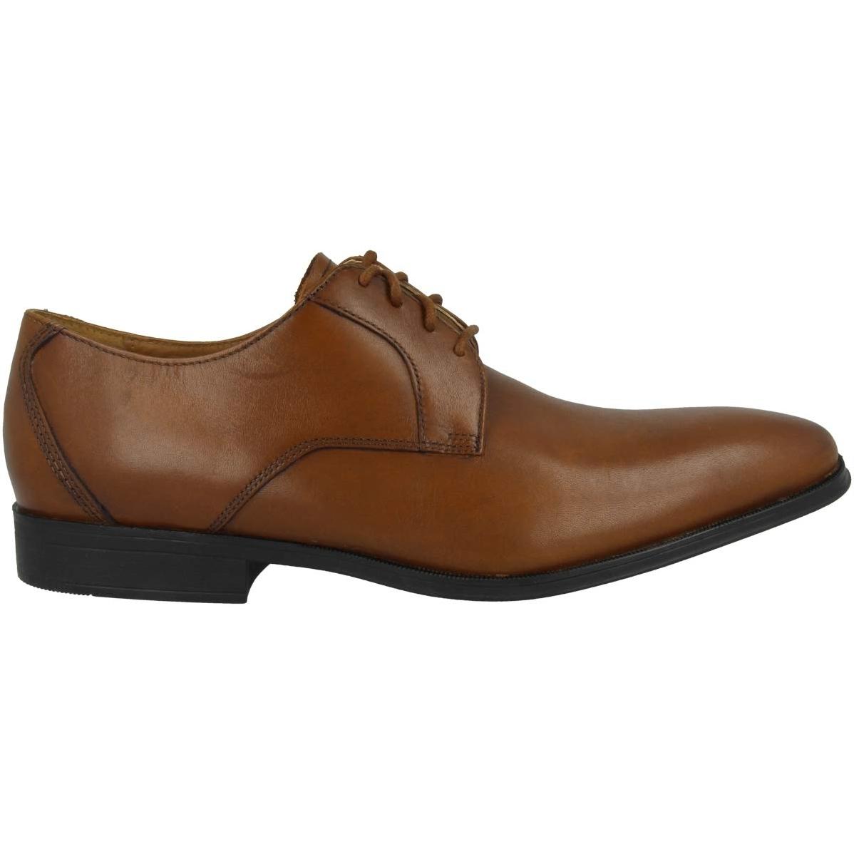 Clarks Gilman Lace Shoes