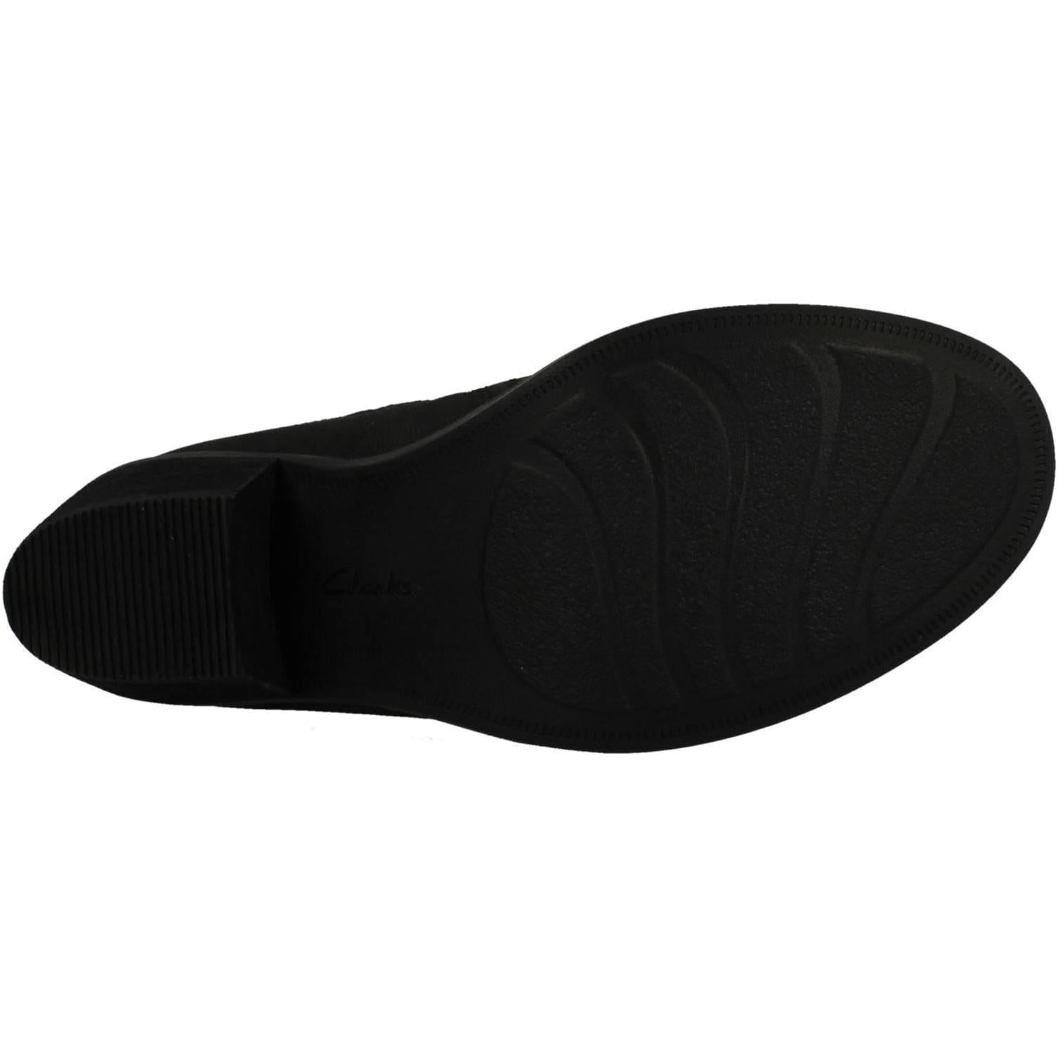 Clarks Neva Lo Boots