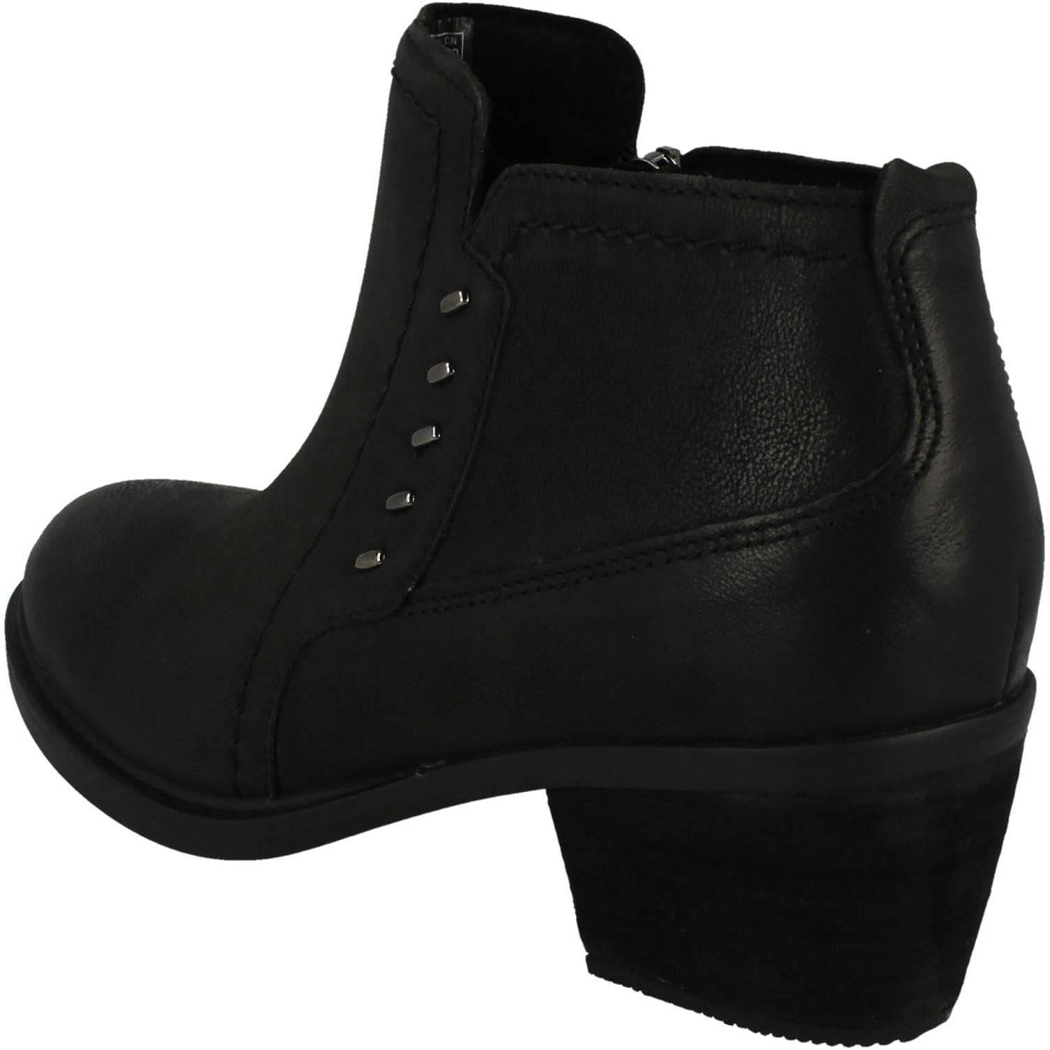 Clarks Neva Lo Boots