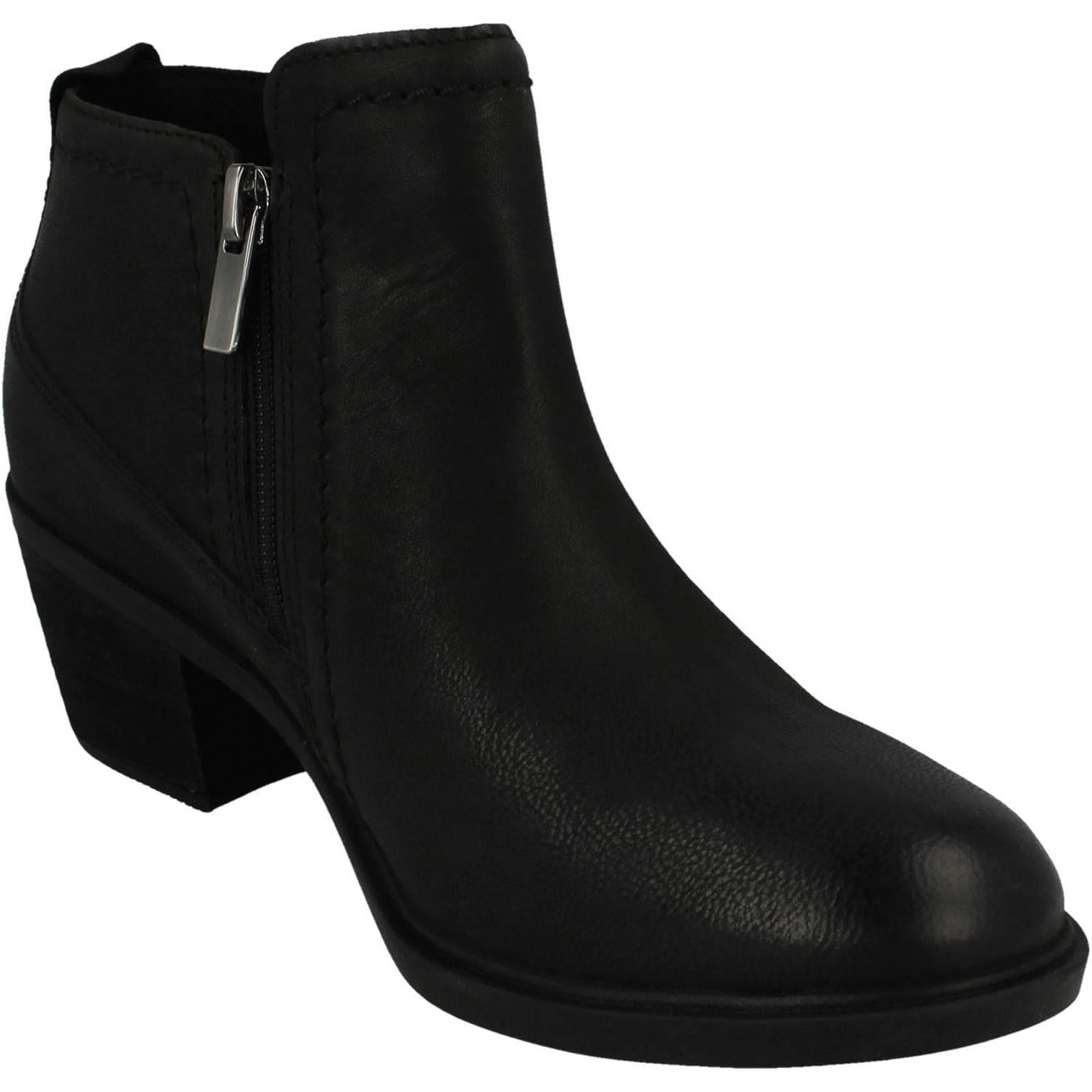Clarks Neva Lo Boots