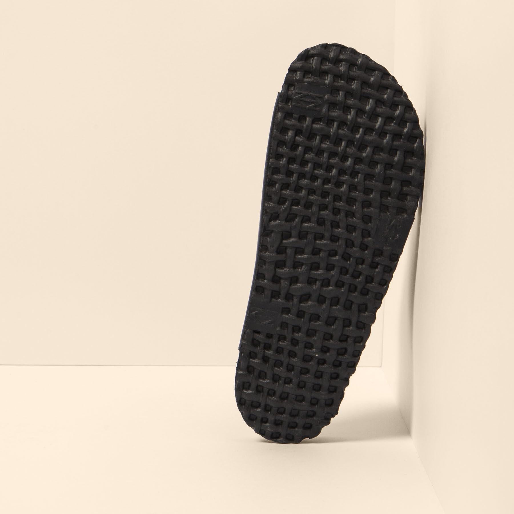 El Naturalista Ne50 Waraji Sandals