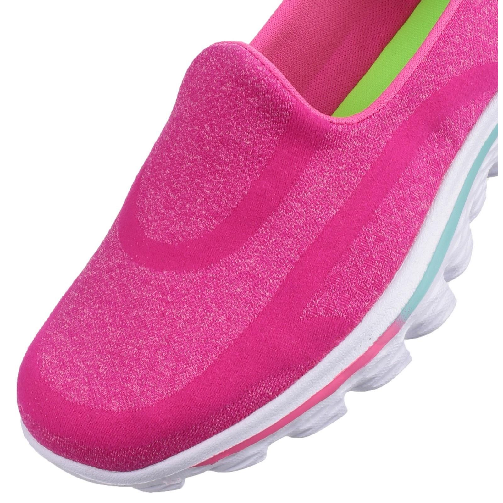 Skechers Go walk 2 Super Sock Slip on Shoe