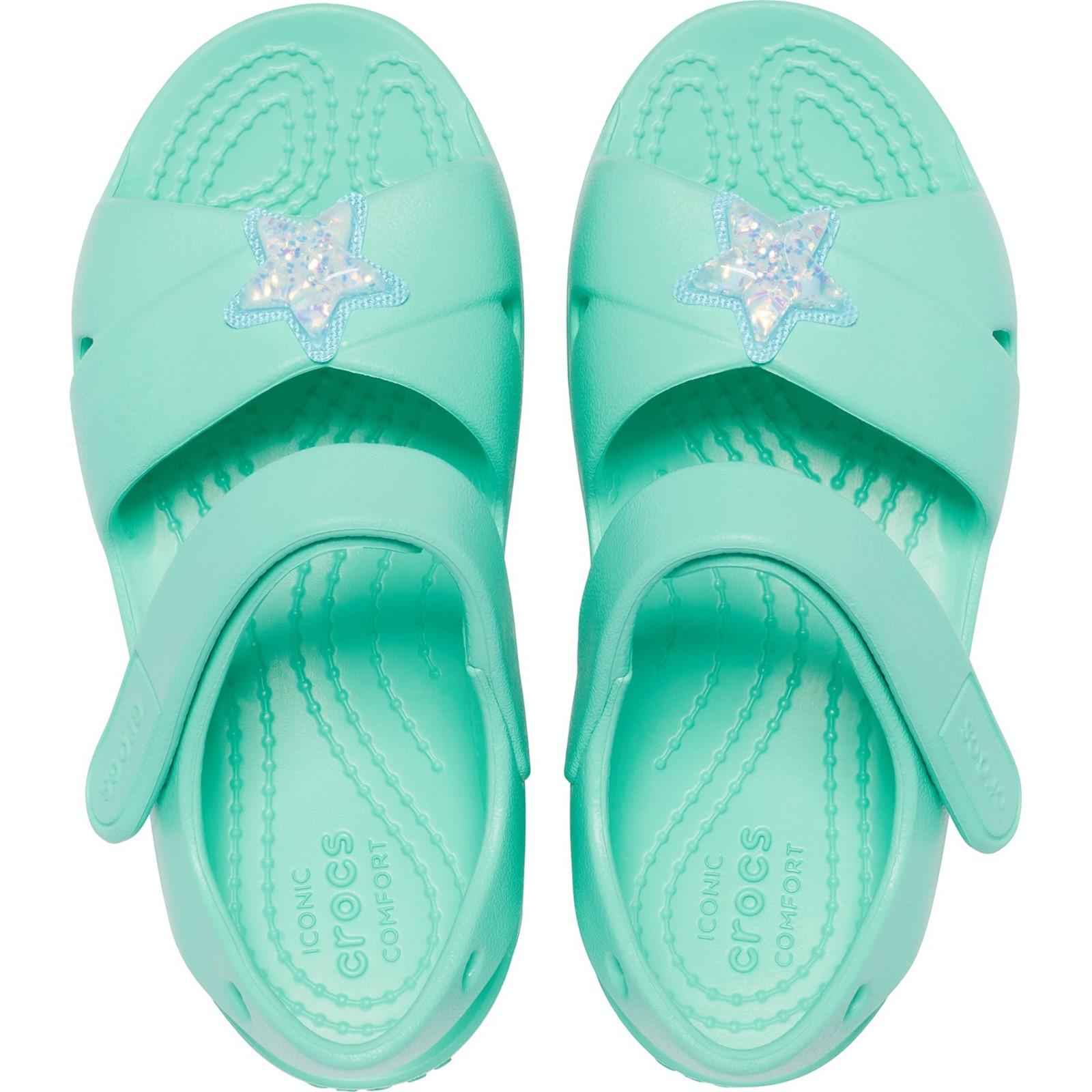 Crocs Classic Cross Strap Charm Sandal