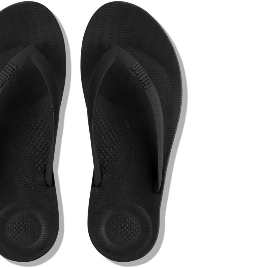 Fit Flop MEN'S iQUSHION ERGONOMIC FLIP-FLOPS Sandals